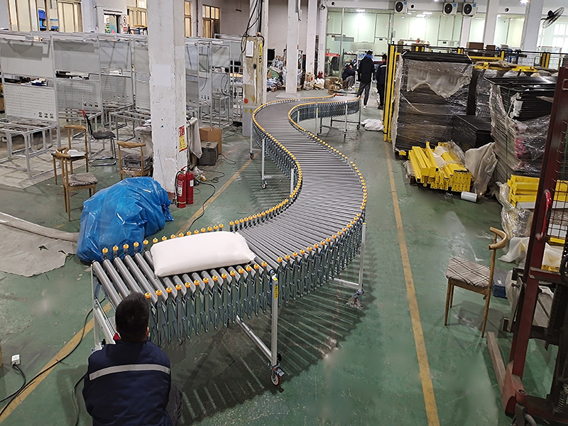 带挡边动力伸缩滚筒线转弯-2026-3-26.jpg 带挡边动力伸缩滚筒线转弯-2026-3-26.jpg